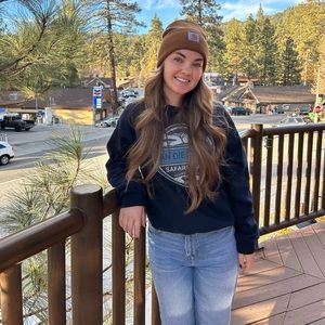 Meet your Posher, Lauren